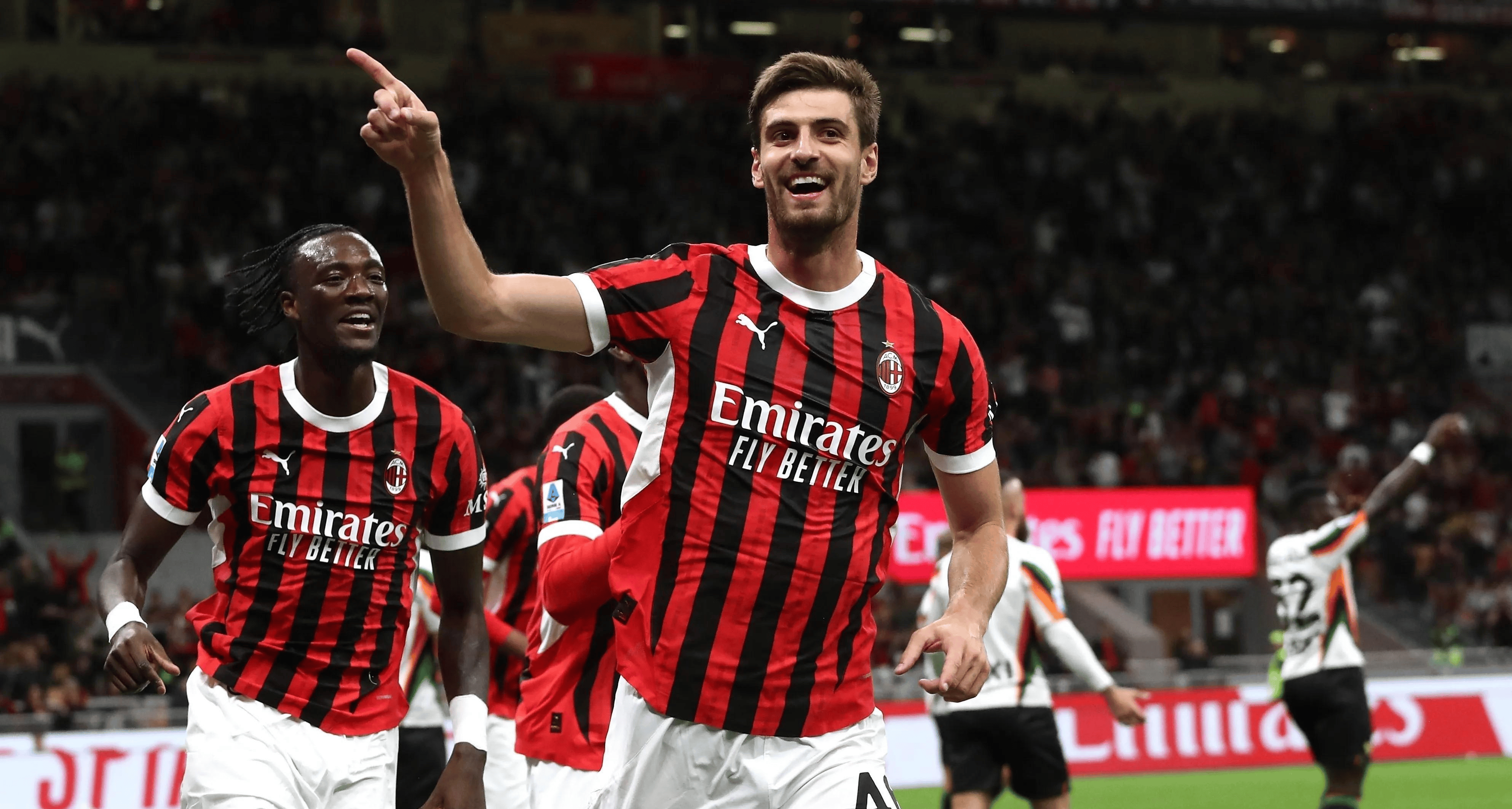 乌迪内斯大败佛罗伦萨,势如破竹 乌迪内斯大败佛罗伦萨,势如破竹