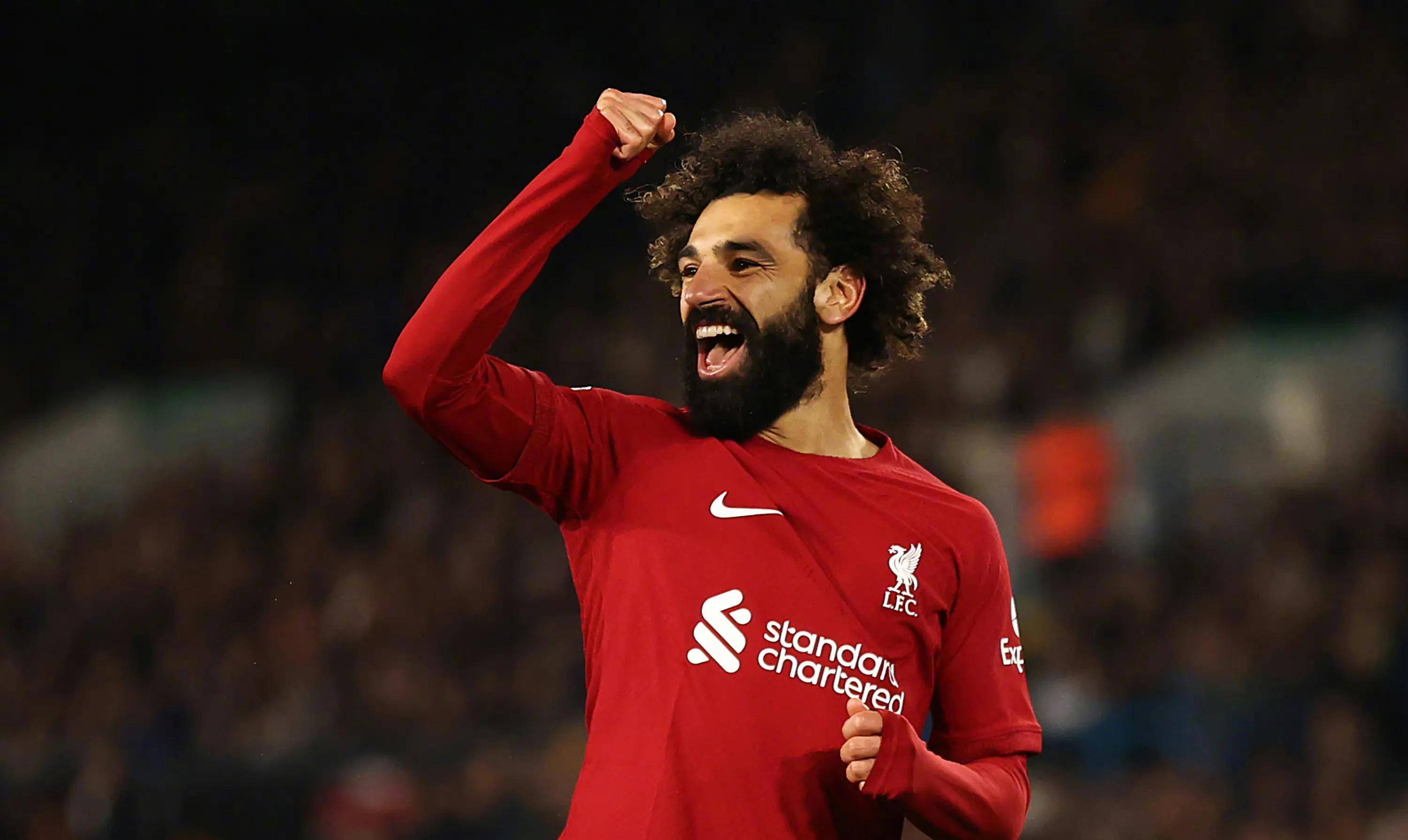 包含利物浦欧冠资格赛门票售罄，球迷庆祝英雄再起舞的词条