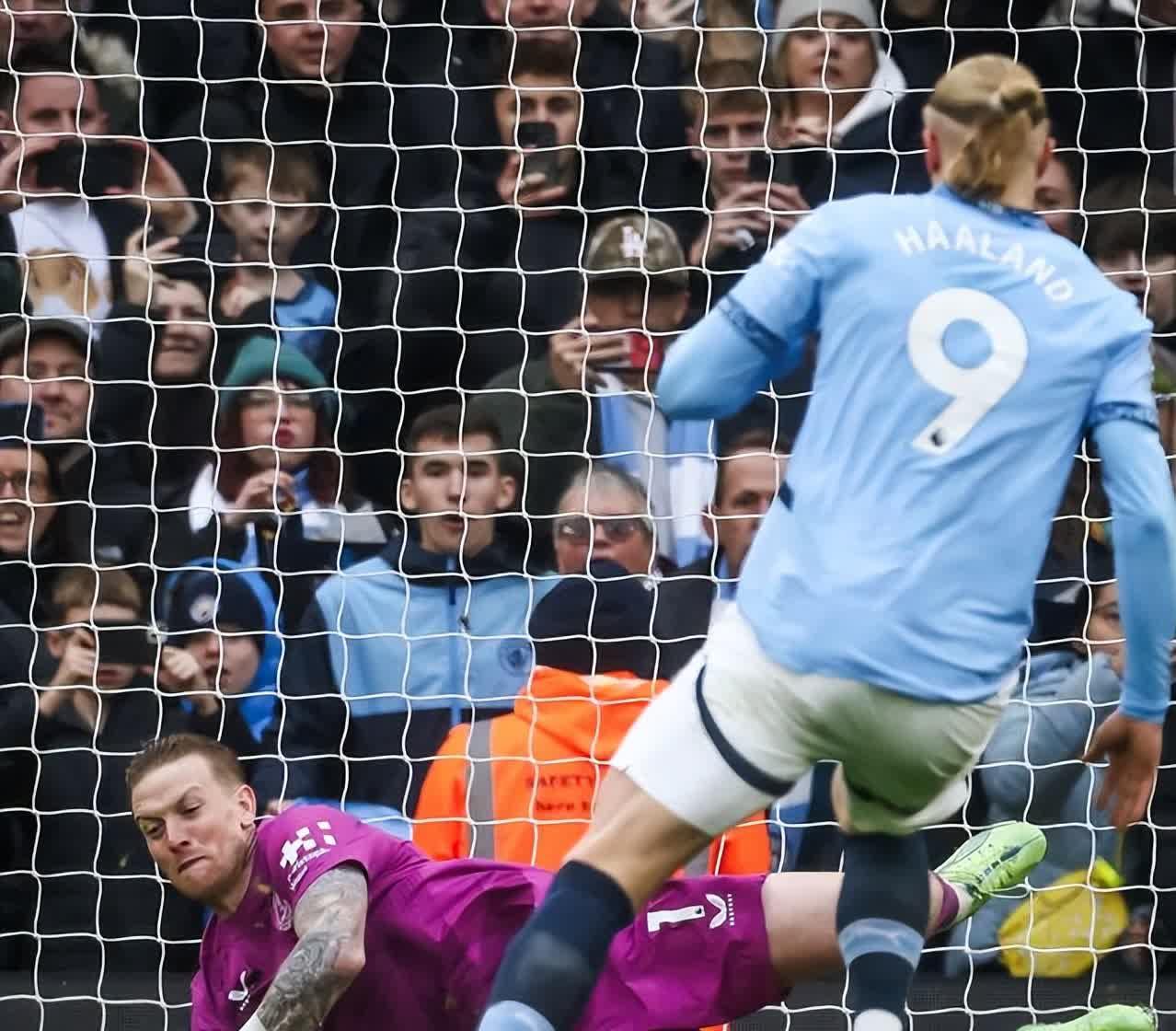 利物浦客场失利，英超劲旅连续两轮不胜