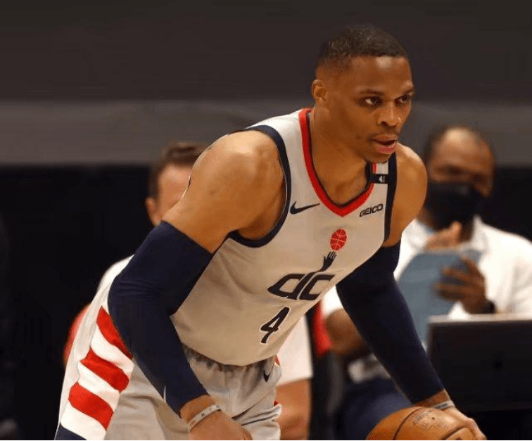 格拉纳达新星崭露头角，帮助球队获胜的简单介绍