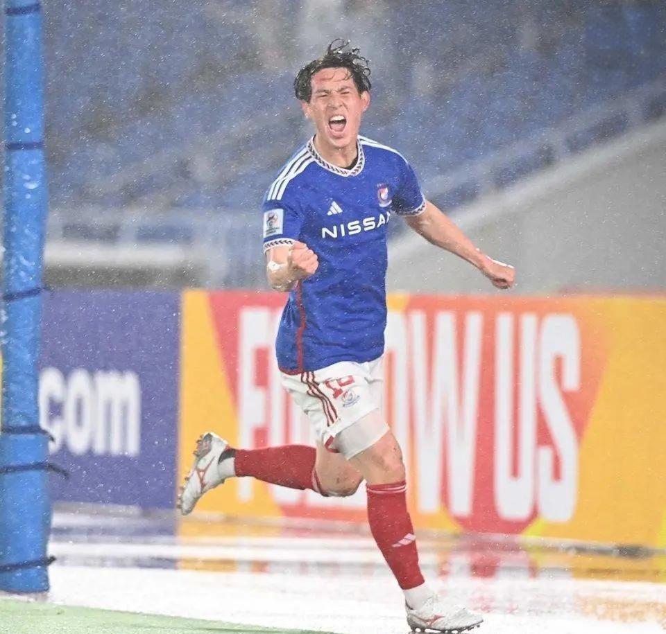 关于横滨水手备战重要对决：将挑战里昂的信息