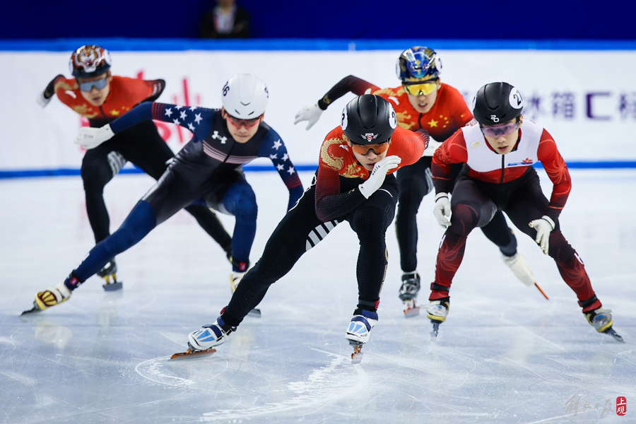 瑞典运动员拿下短道速滑铜牌