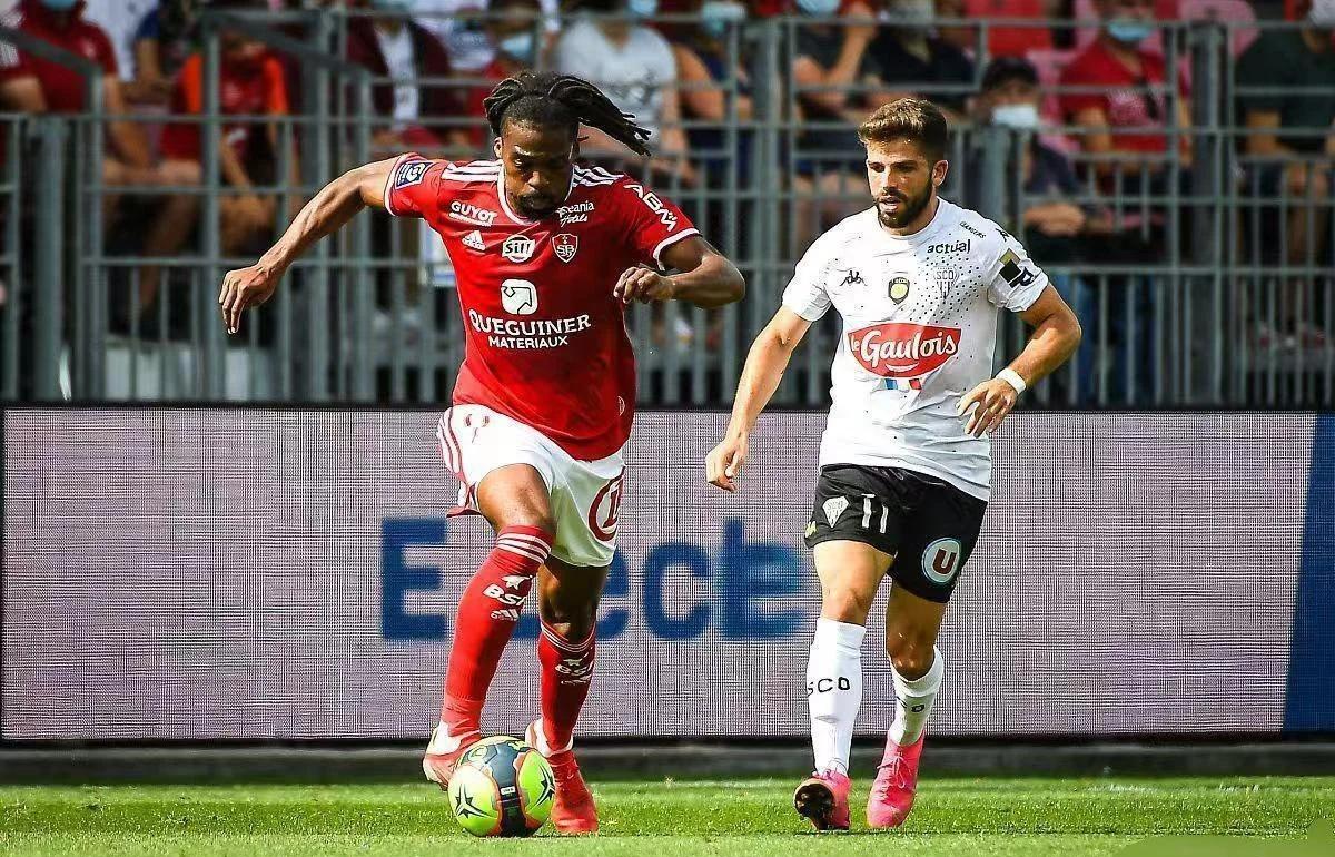 意大利惊险胜利,晋级决赛与对手对决的简单介绍 意大利惊险胜利,晋级决赛与对手对决的简单介绍