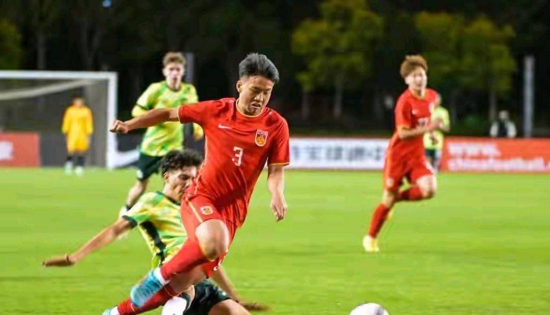 国际足球赛事中的亚洲球员表现抢眼